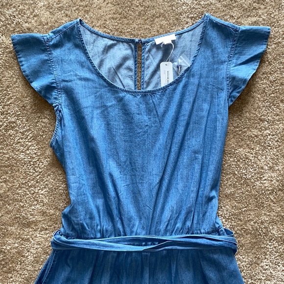 NWT - denim jumpsuit - Size: L - Picture 3 of 10